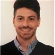 Laureato in Ingegneria Meccanica impartisce lezioni di matematica e fisica